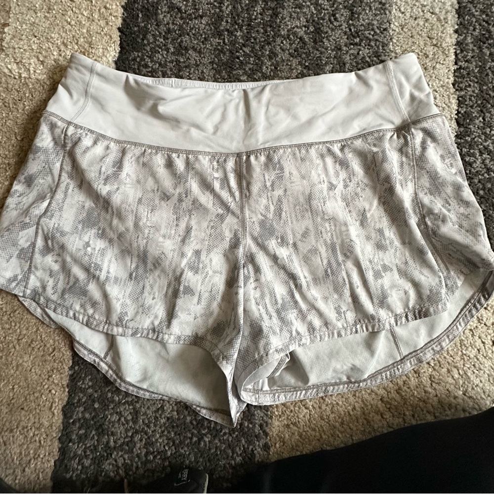 Gray patterned LULULEMON 2.5” short. Size 10
